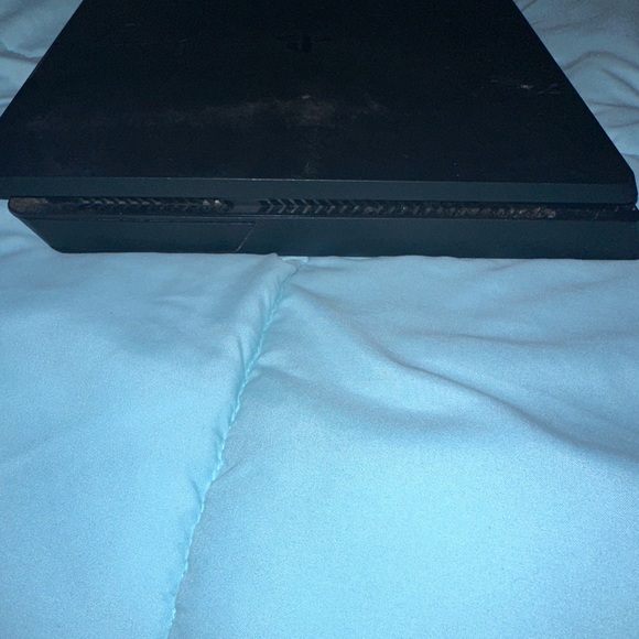 PlayStation 4 Slim
